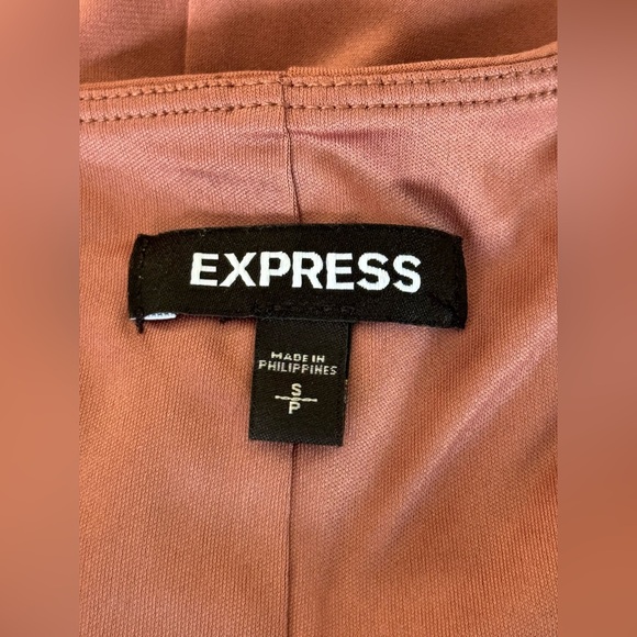 Express Long  ruffle Sleeve Dusty Rose v neck bodycon Dress small - Picture 7 of 8